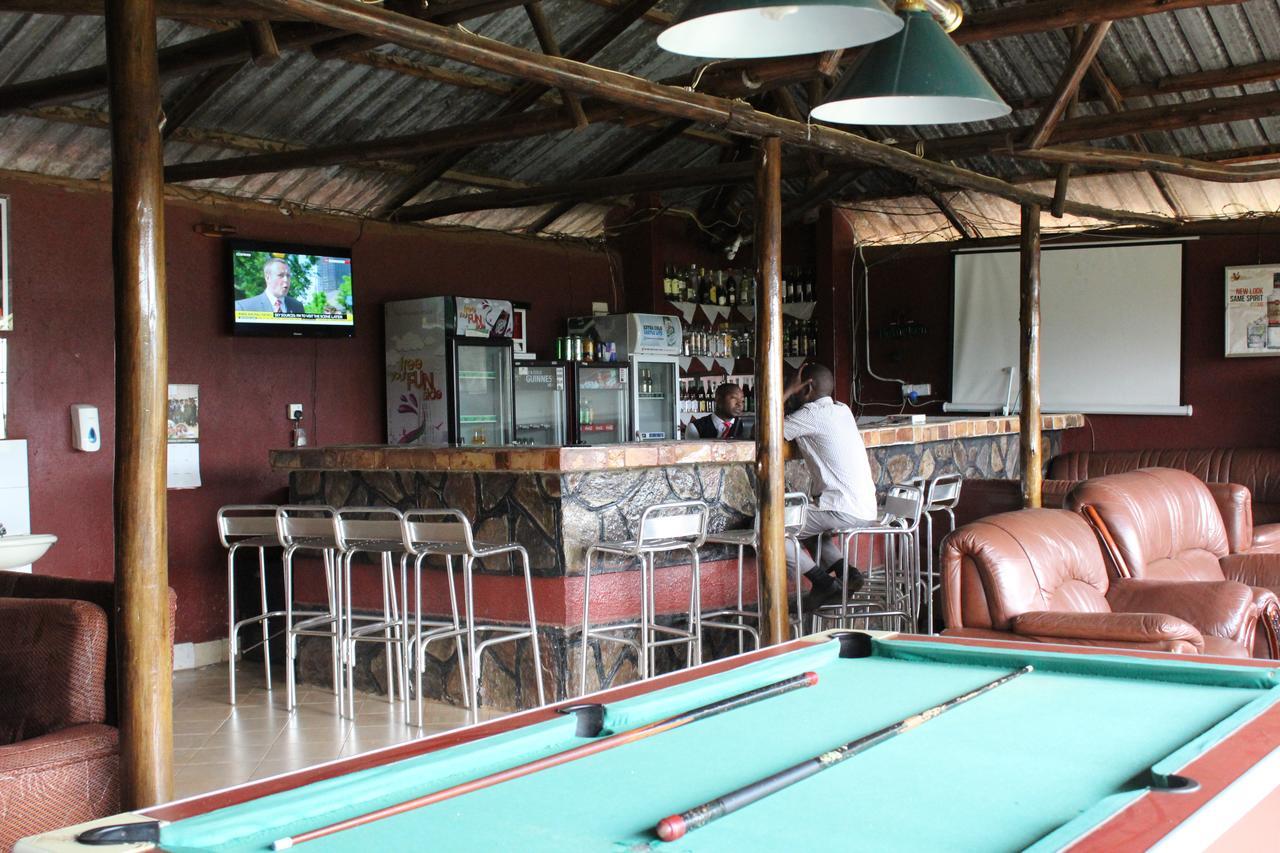 Cepha'S Inn Kabale Extérieur photo