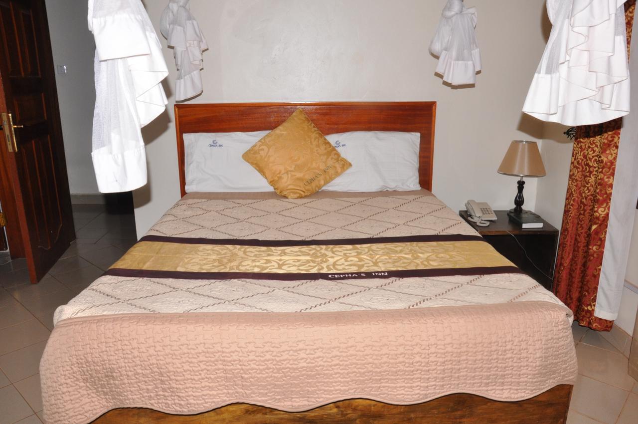 Cepha'S Inn Kabale Extérieur photo
