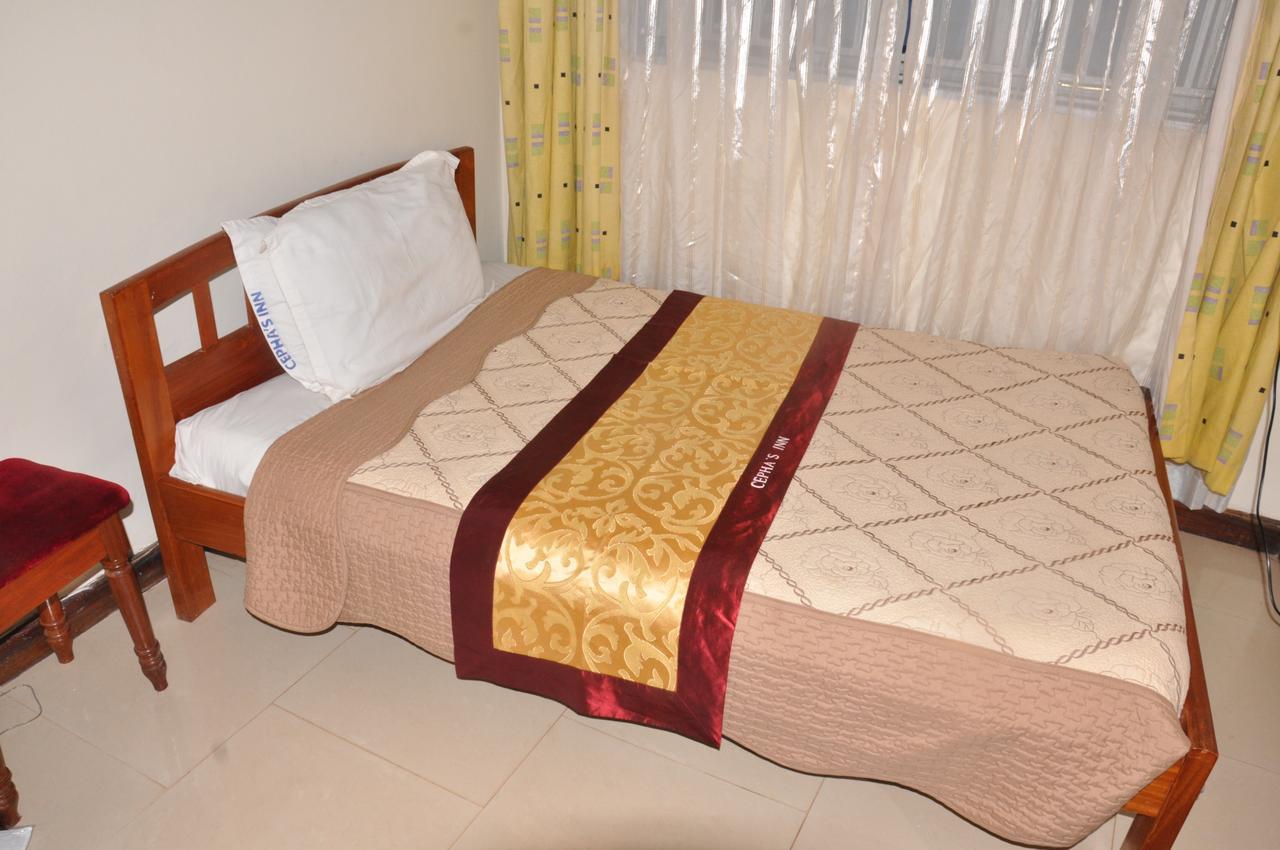 Cepha'S Inn Kabale Extérieur photo